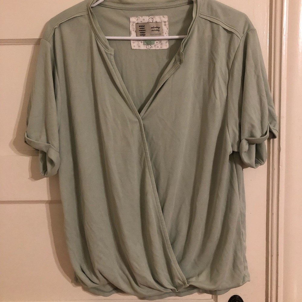 Anthropology mint lounge shirt size small